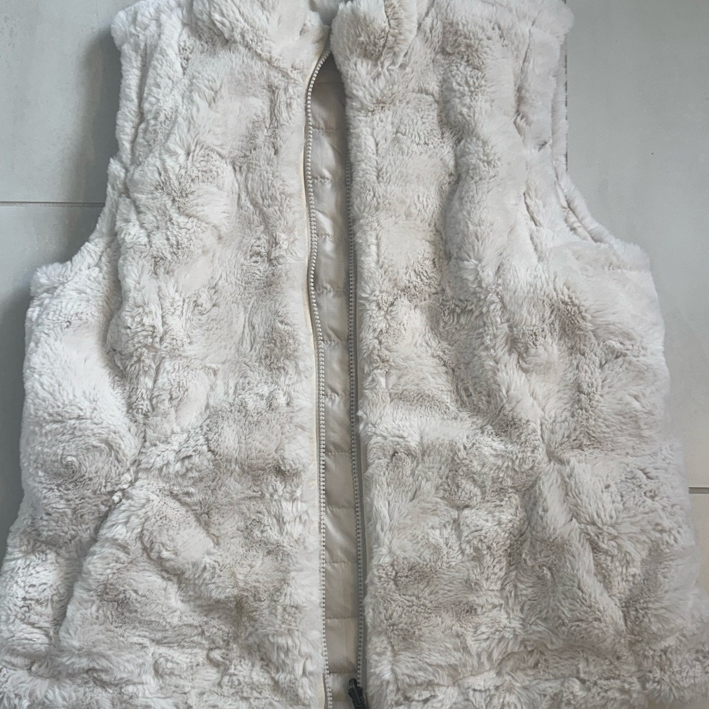 Women's White Faux Fur Vest
